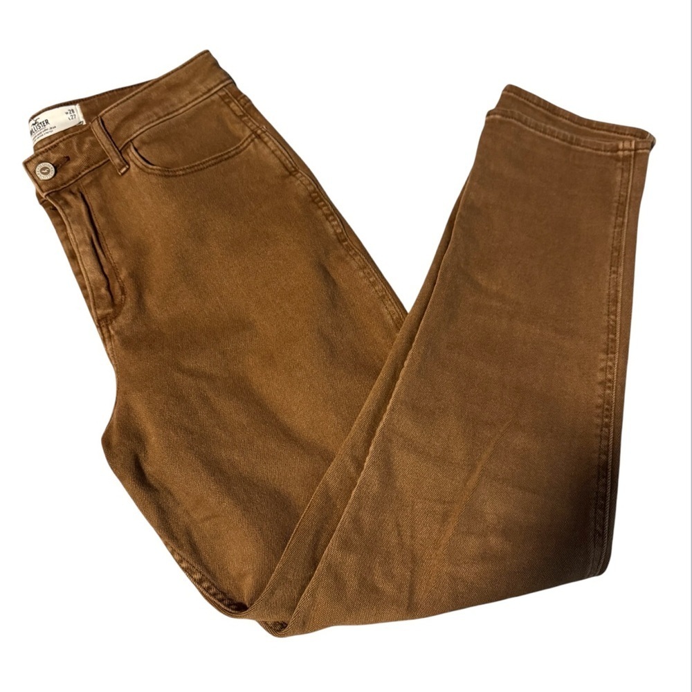 Hollister Brown High Rise Mom Jeans | Very Good Condition